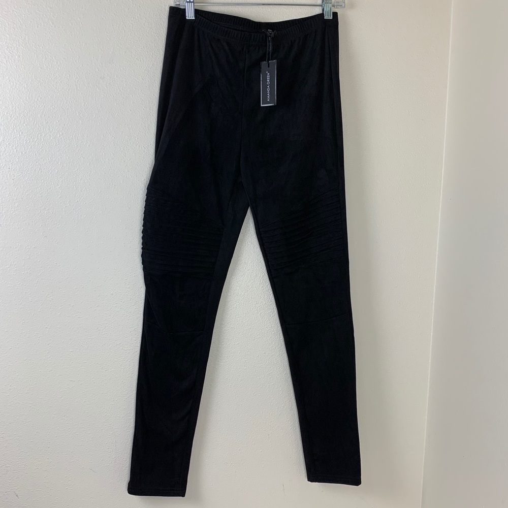 Amanda Green Black Pants Size Medium legging nwt